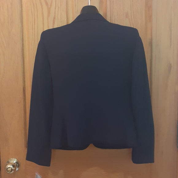 NEW Nygard Navy 3 Button Blazers Size 4P & 6P - Picture 5 of 8